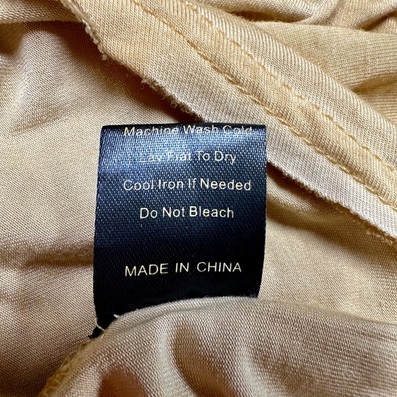 NWOT POL oversized top size Medium - Picture 9 of 9